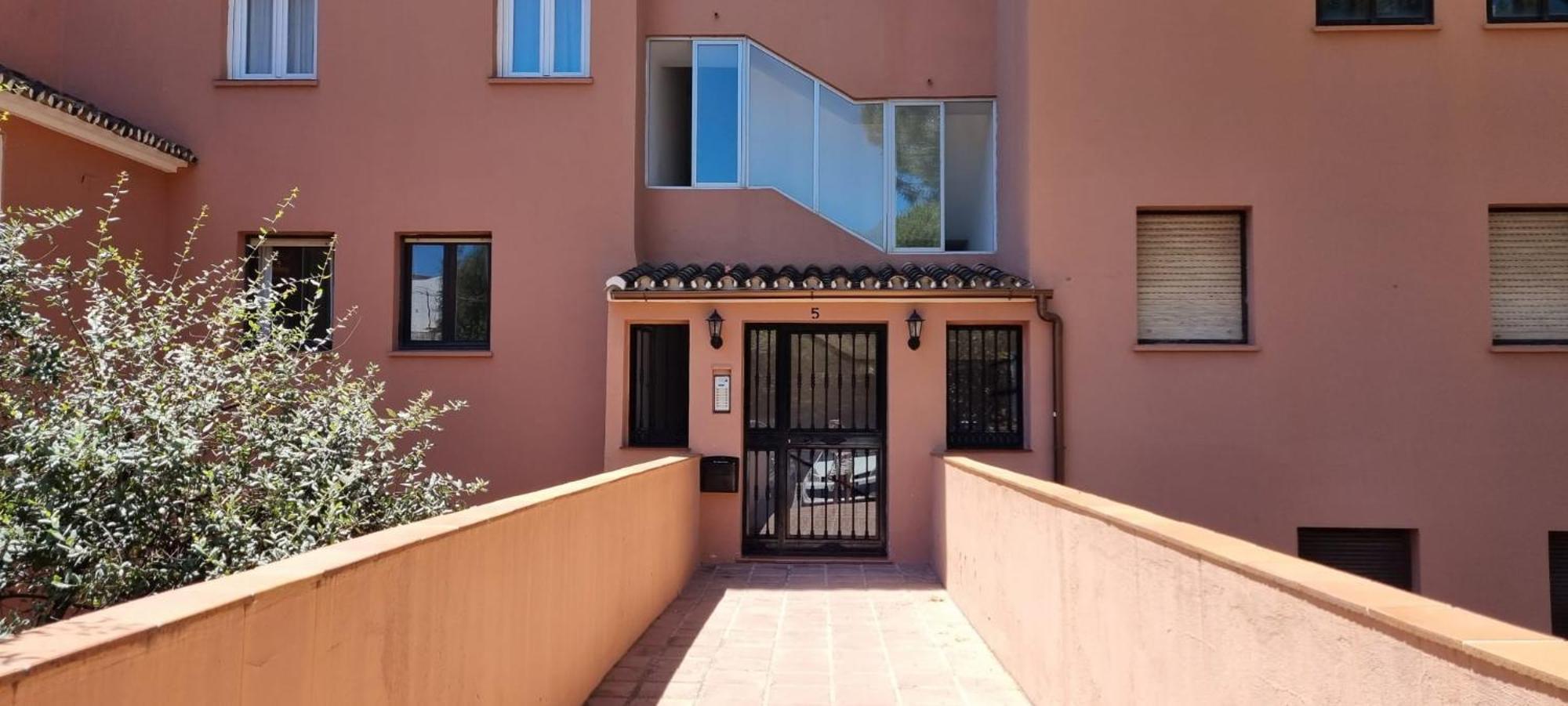 Apartamento Playa Del Cristo Estepona Extérieur photo